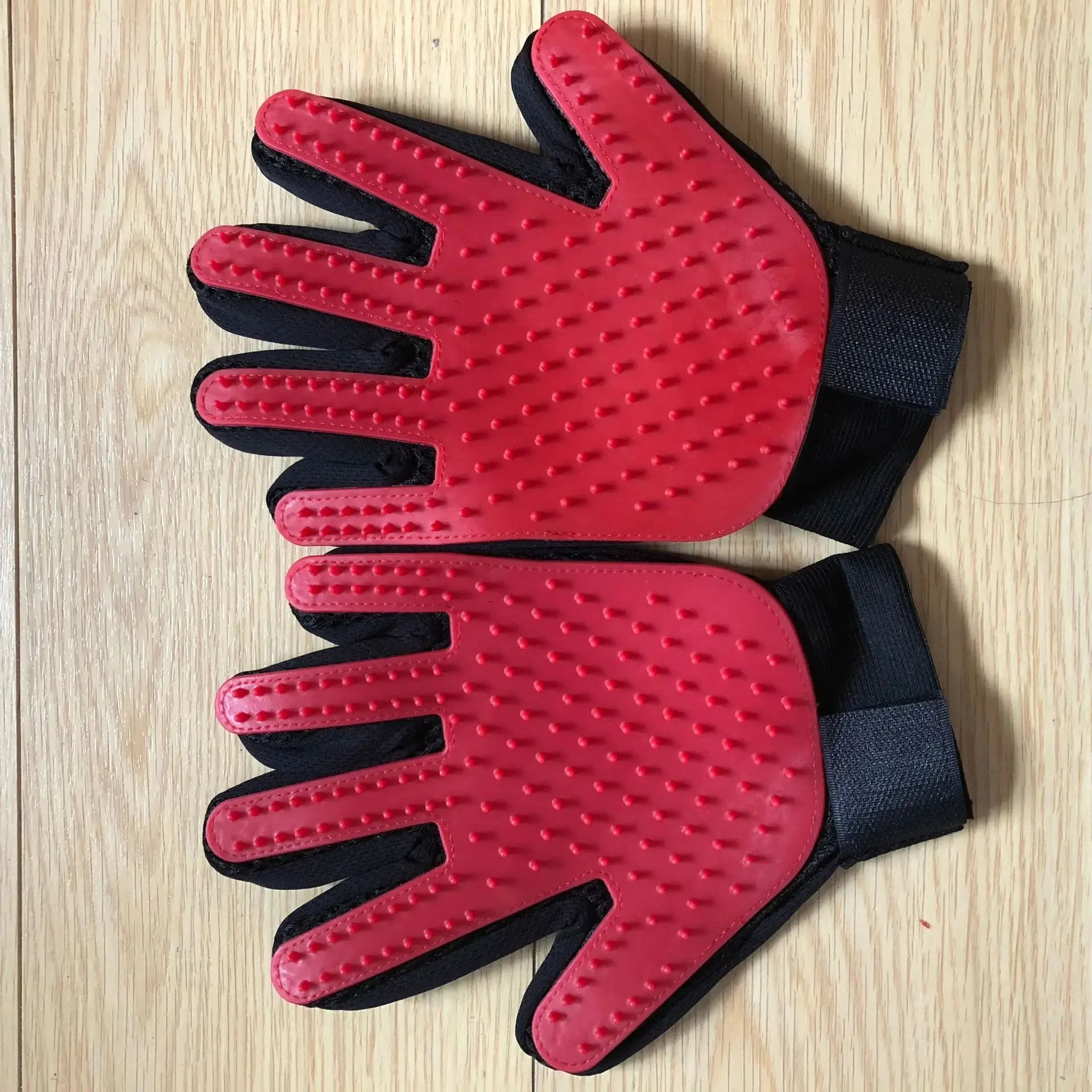 Nexa™ GentleGroom Pet Grooming Glove