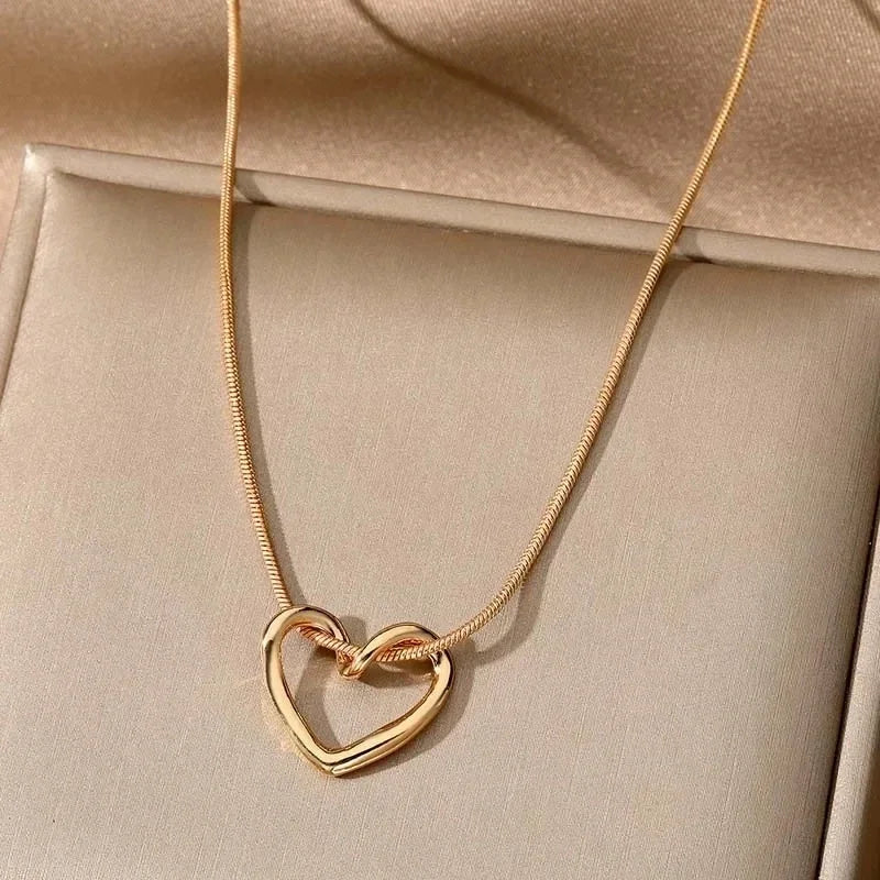 Couple Heart Lock & Key Puzzle Necklace Set – “I Love You” Matching Pendant Gift